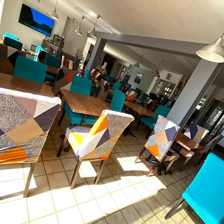 Hotel Contact Le Sud Montpellier Aeroport Parc Expo Arena 2*
